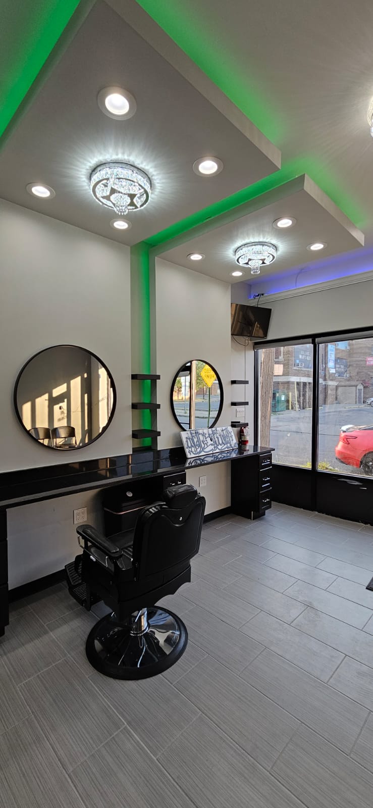 5 STARS CUTZ — photo