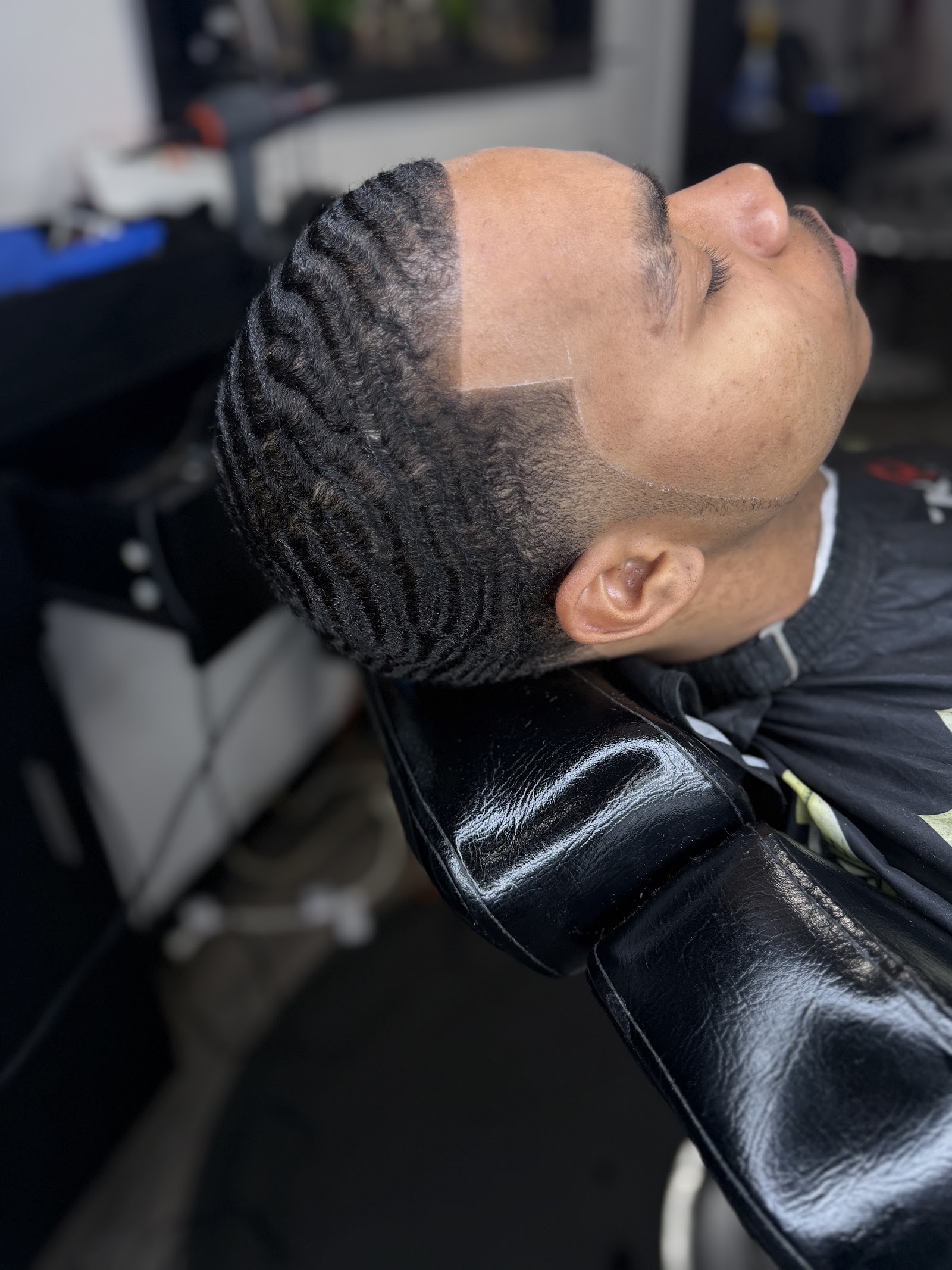 Bee’s Cuts & Styles — photo