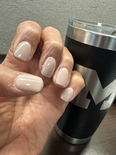 Custom Nails — photo
