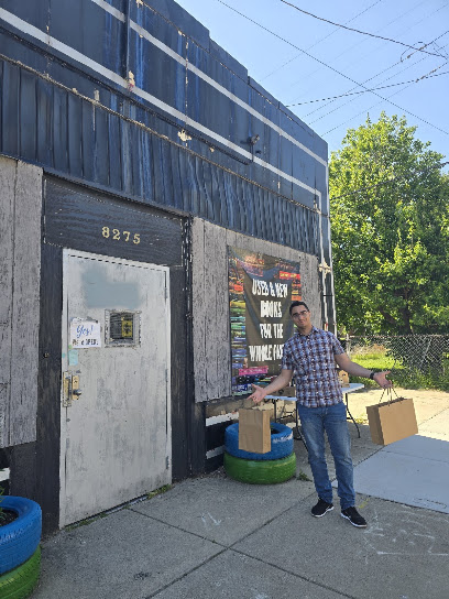 Detroit Specials Used Books — photo