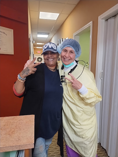 Eva Karmo, DDS in Detroit