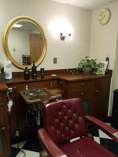 Golden Razor Barber Salon — photo