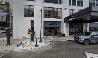 Happy massage therapy in Detroit, MI — photo 1