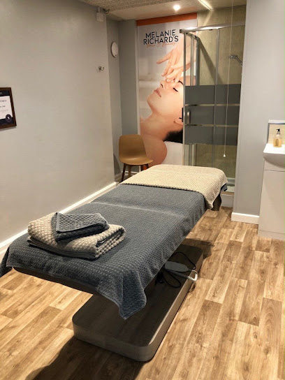 Jen Spa in Detroit