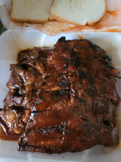 Lee's Texas Style Bar-B-Q in Detroit