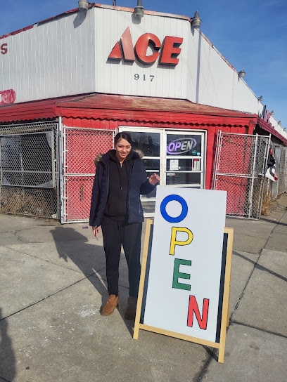 Louis Ace Hardware — photo