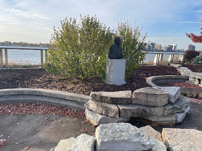 Peter Stroh Memorial — photo