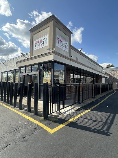 Royal Fresh Market — photo