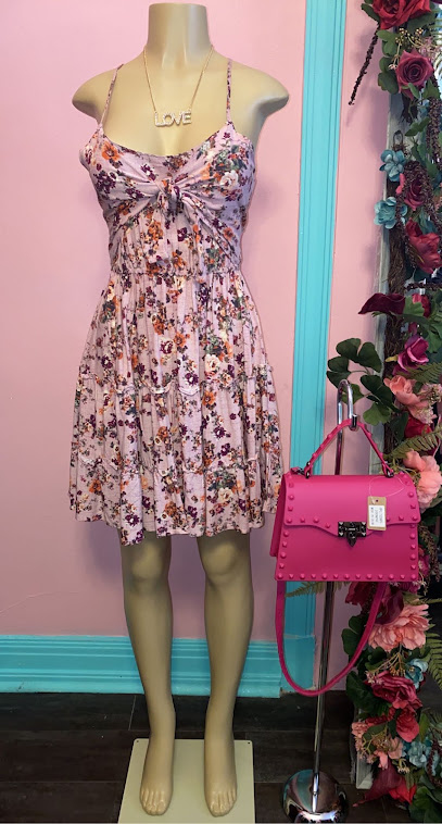 Woww Boutique — photo