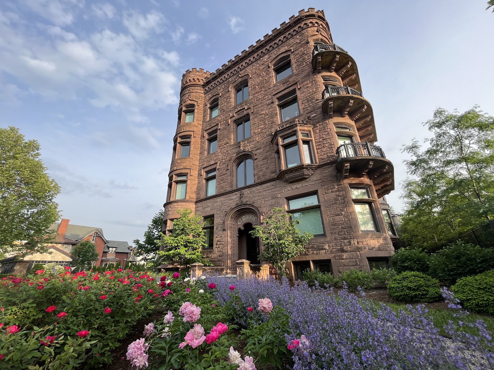 El Moore Lodge & Residences — photo