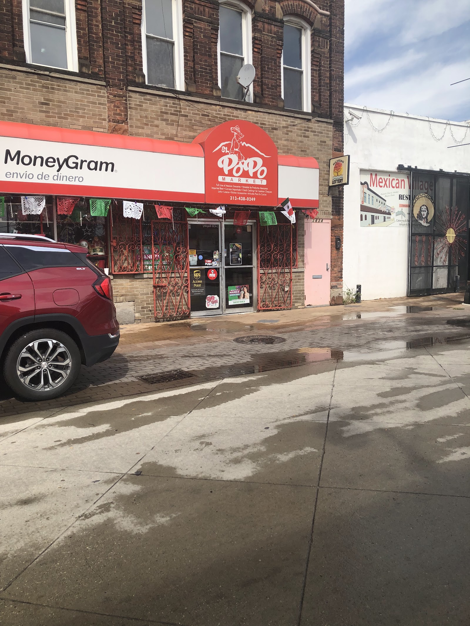 El Popo Market — photo