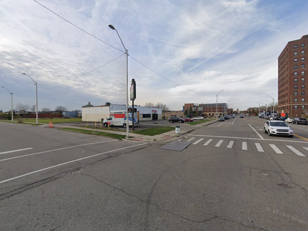 Grocer Farm Market in Detroit