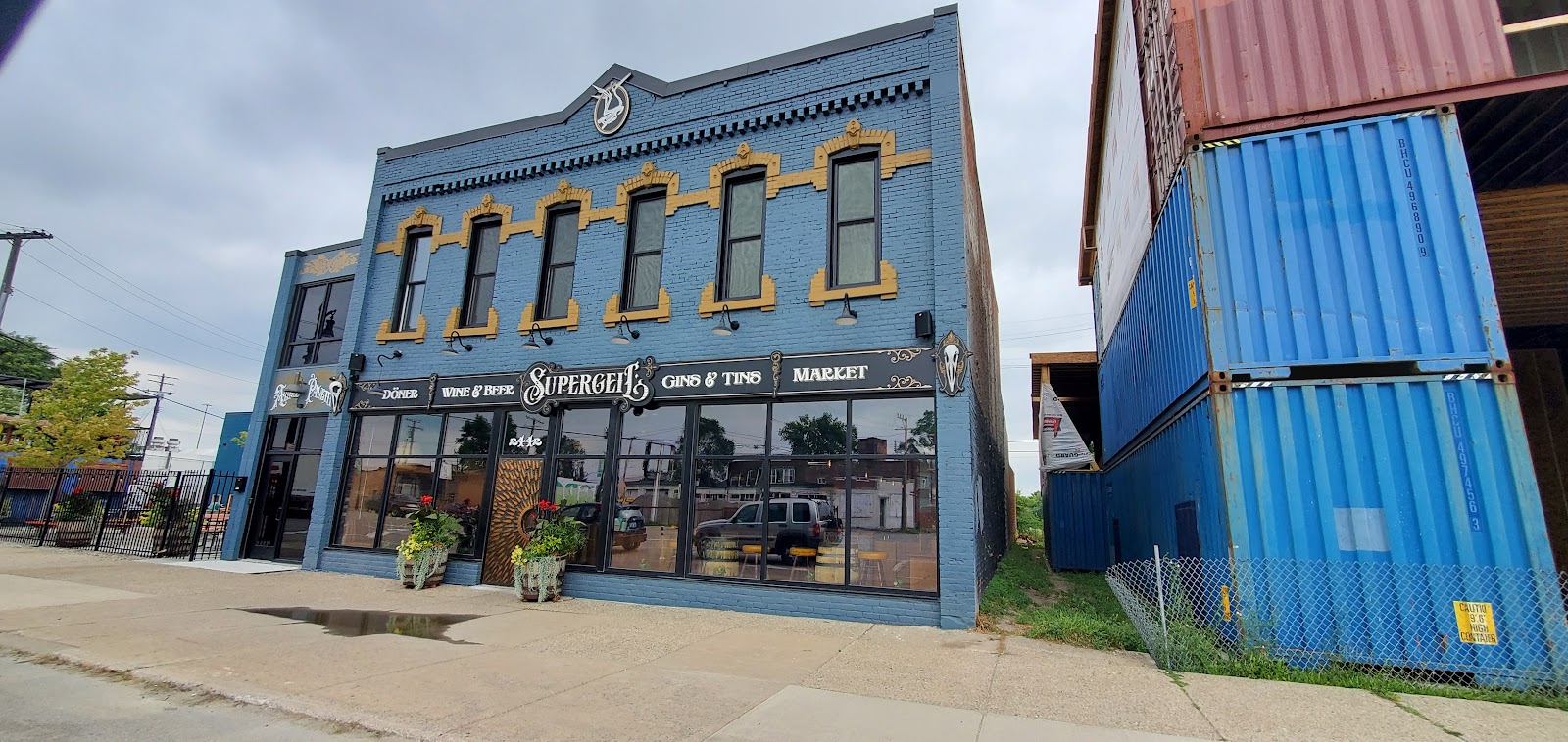 Two James Spirits Detroit Tasting Room — photo